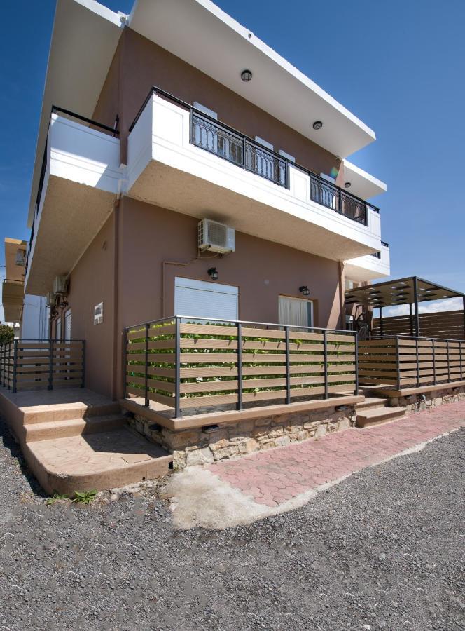 G & E Apartment 基萨莫斯 外观 照片